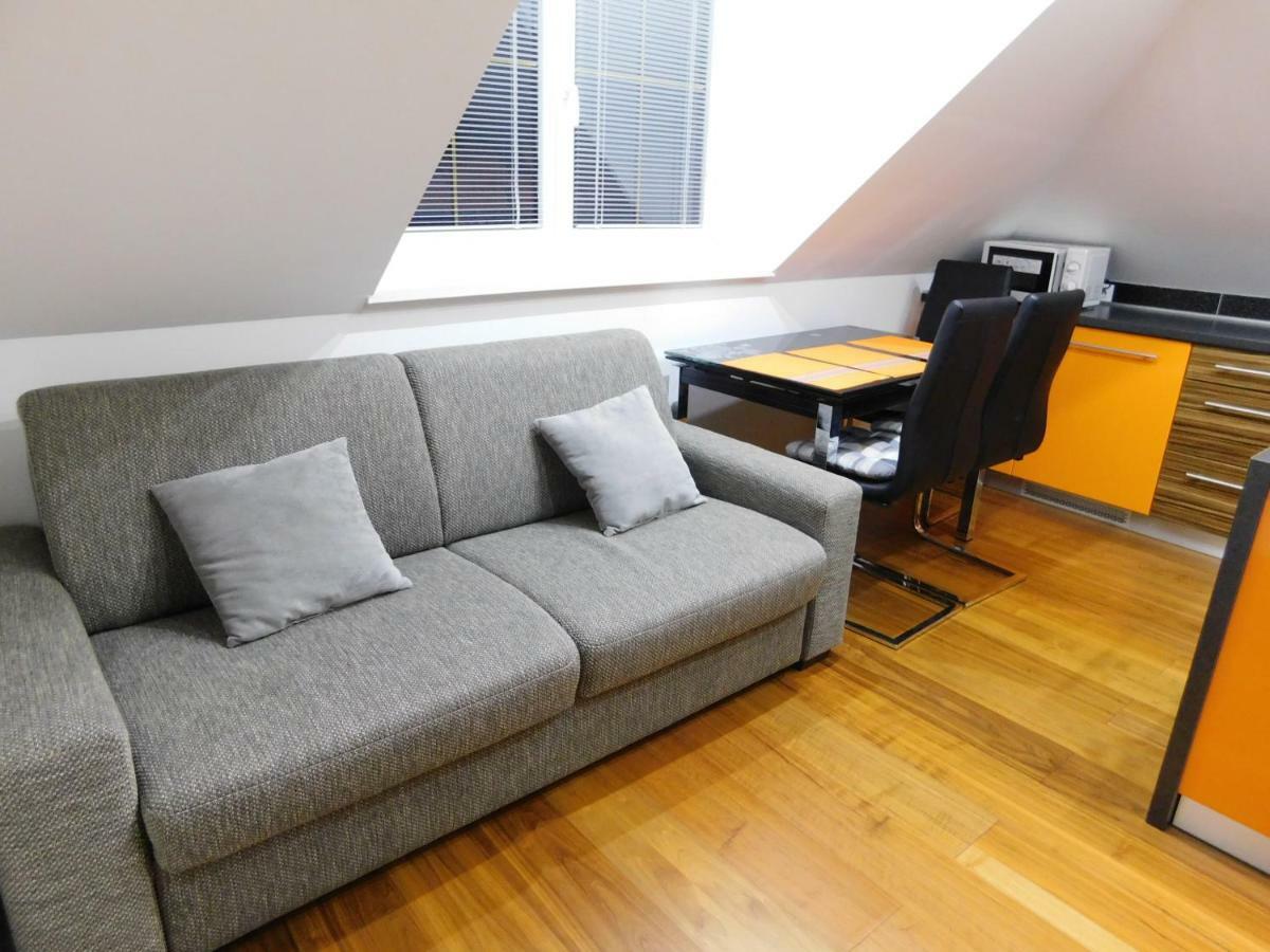 Apartmanovy Penzion Бойнице Екстериор снимка