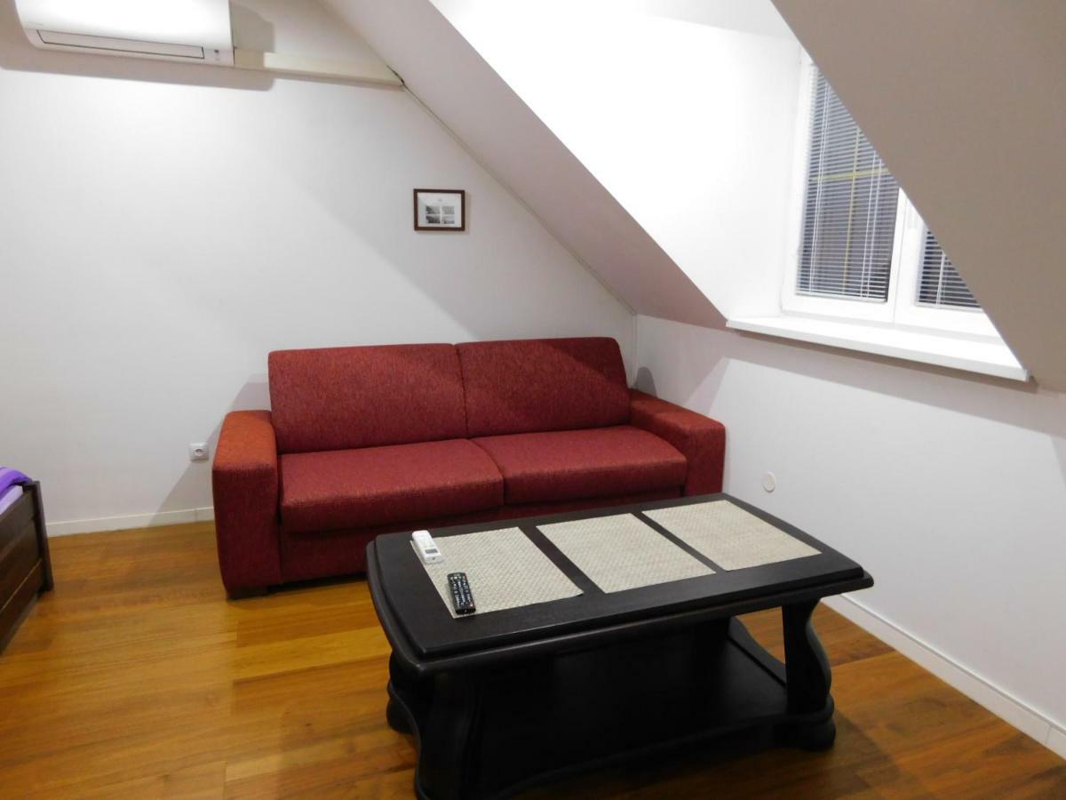 Apartmanovy Penzion Бойнице Екстериор снимка